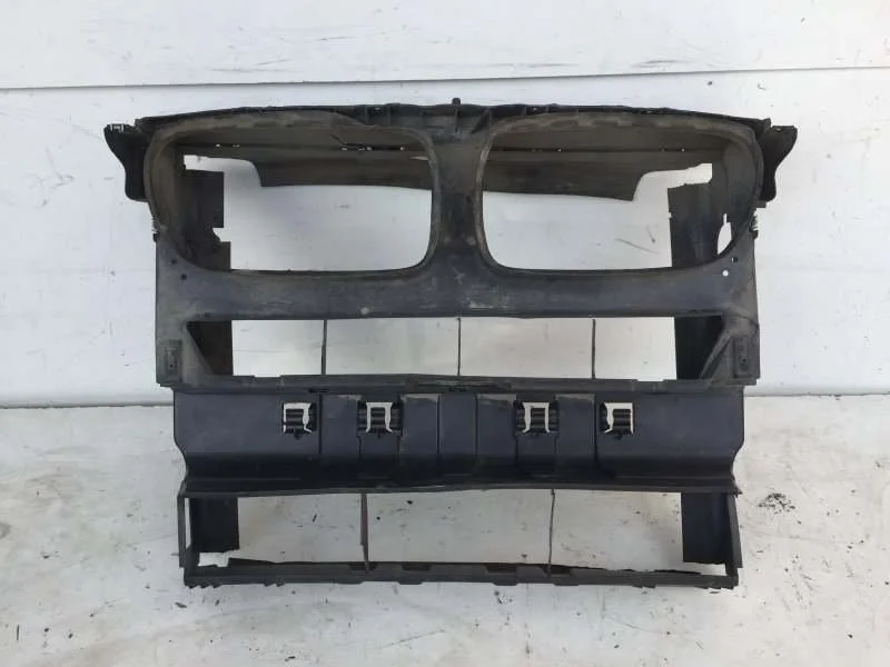 Воздуховод радиатора Bmw X3 2010-2017 51747210476 F25, передний