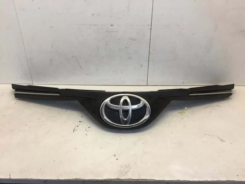 Решётка радиатора Toyota Rav4 2013-2019 5310142411 XA40, передняя