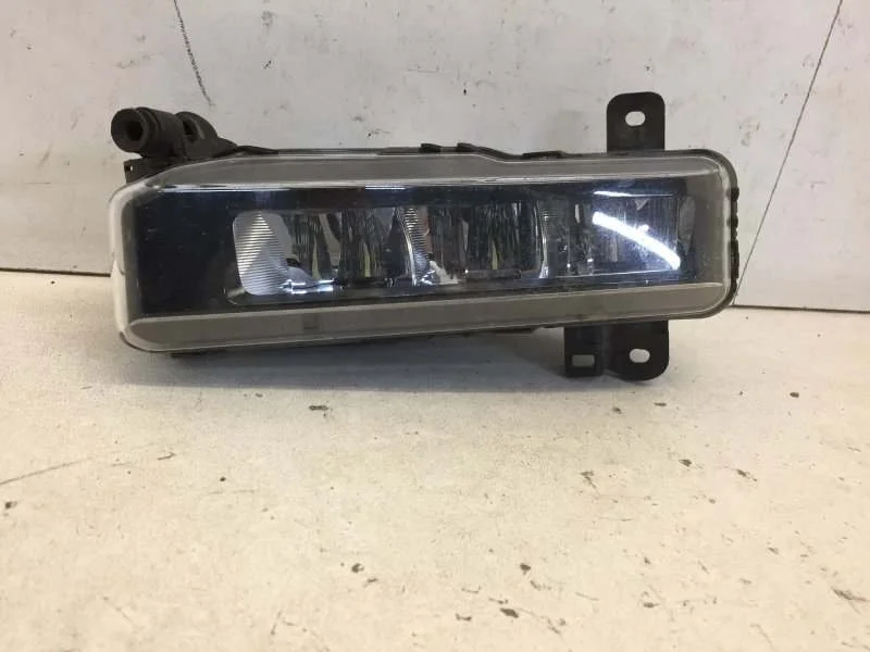 Фара противотуманная Bmw 3 Series 2018-2023 63178089526 G20, передняя правая