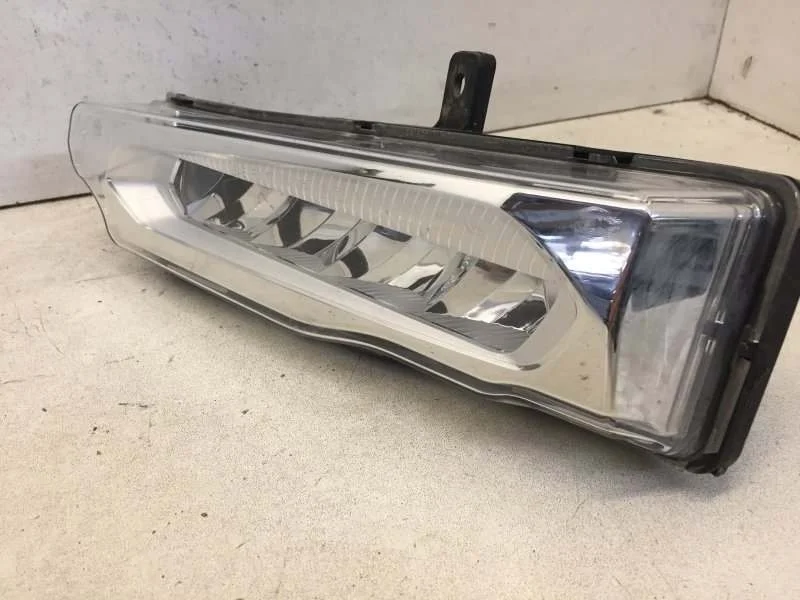 Фара противотуманная Bmw X3 2017-2023 63177412527 G01, передняя левая