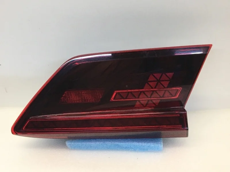 Фонарь Volkswagen Tiguan 2016-2021 5NA945307D 2, задний левый