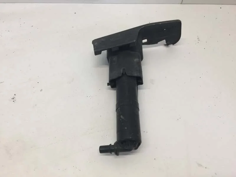 Форсунка омывателя фары Volkswagen Tiguan 2016-2023 5NA955103A 2, передняя