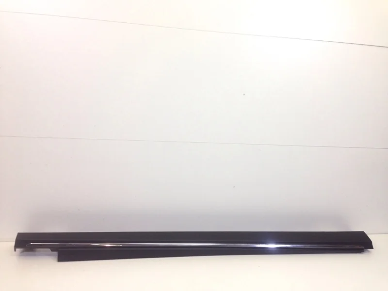 Накладка порога Mercedes-Benz Gle-Klasse 2015-2018 A1666901840 W166, правая