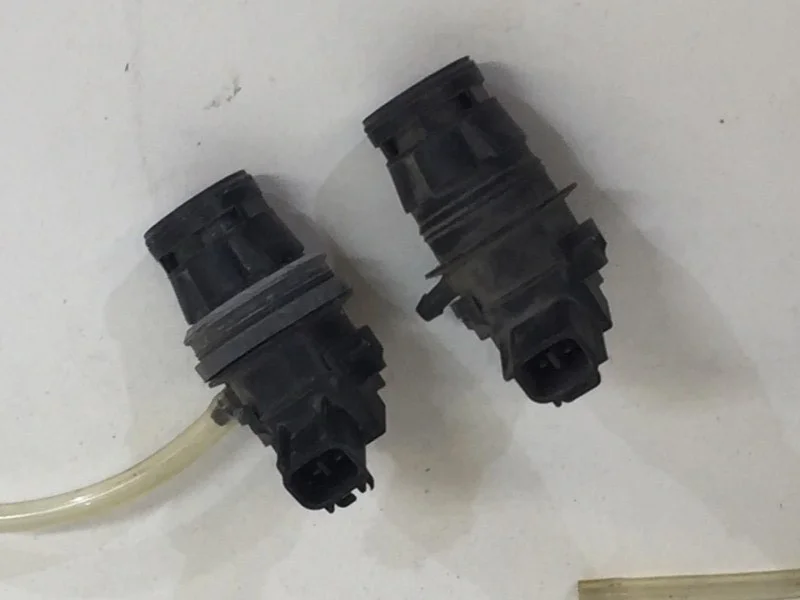 Моторчик стеклоочистителя Toyota Land Cruiser Prado 2002-2009 8533060160 120, передний