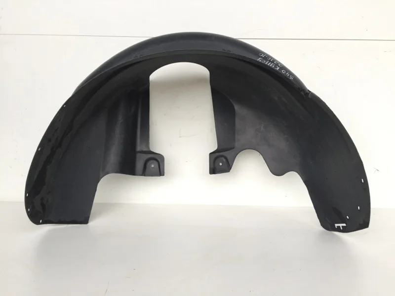 Локер (подкрылок) Volvo S40 2004-2007 30678140 2, задний правый