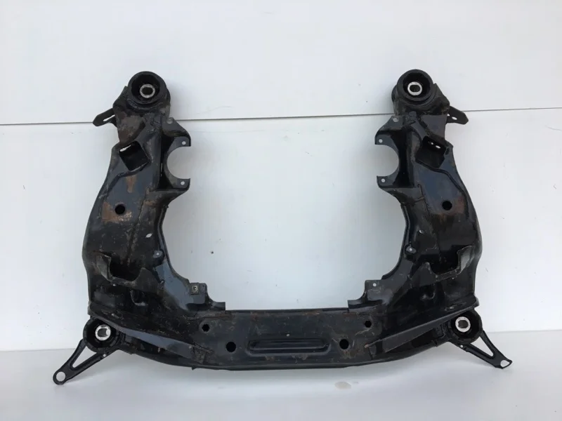 Балка (подрамник) Audi A8 1994-2002 4B0399313AF D2, передняя