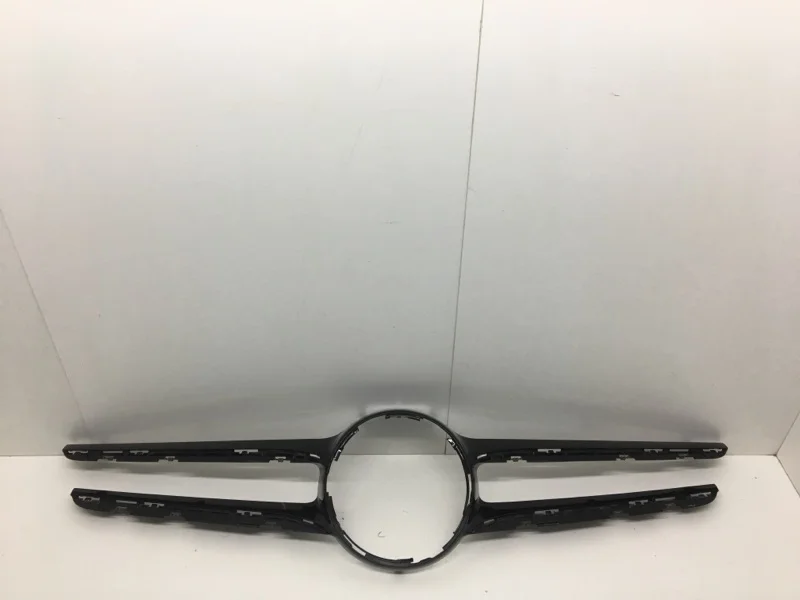 Решётка радиатора Mercedes-Benz C-Klasse 2014-2018 A2058880160 W205, передняя