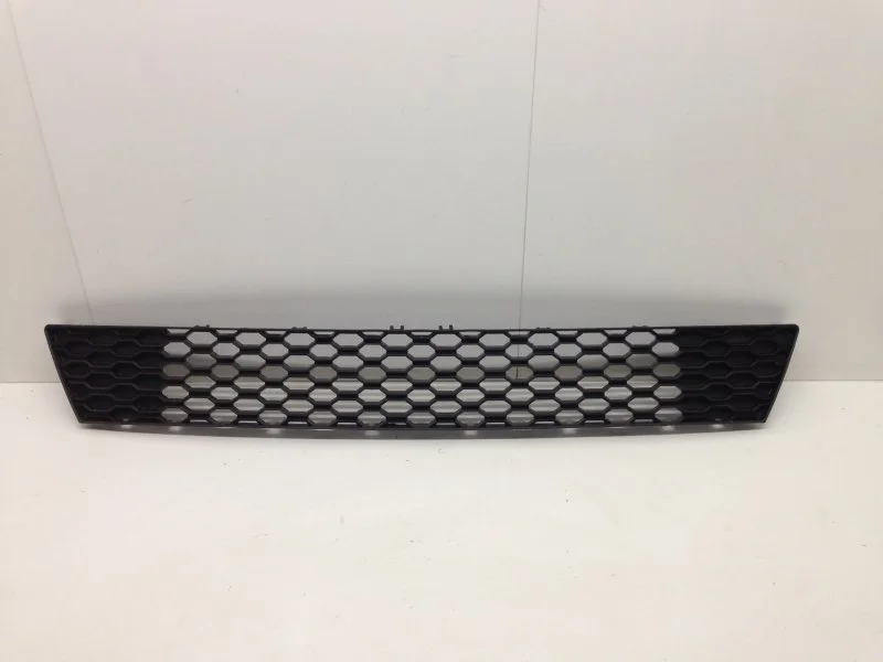 Решётка бампера Kia Cerato 2008-2013 865621M310 2, передняя