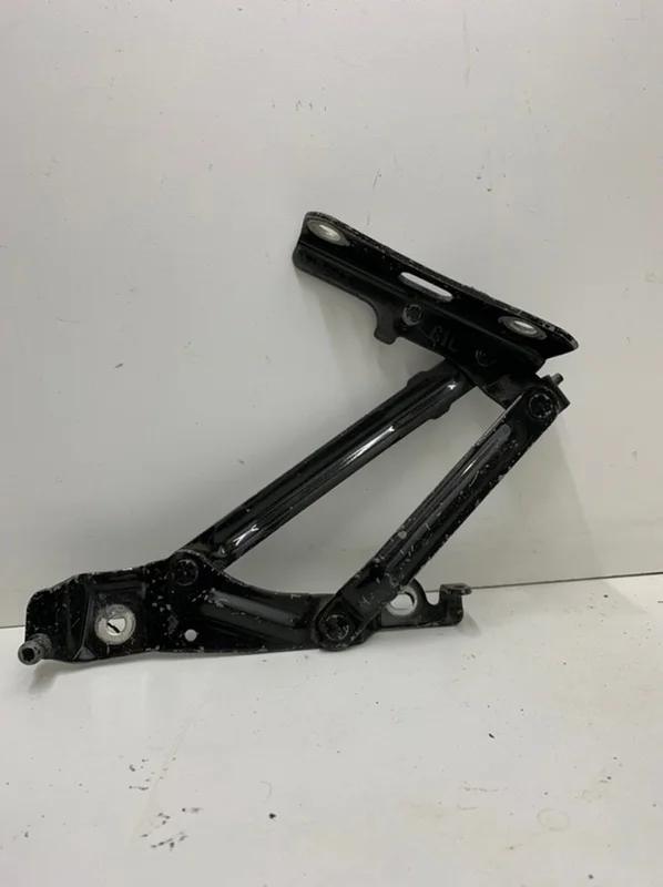 Петля крышки багажника Mazda 6 2007-2013 GS1D52720B GH 2 Л, задняя левая