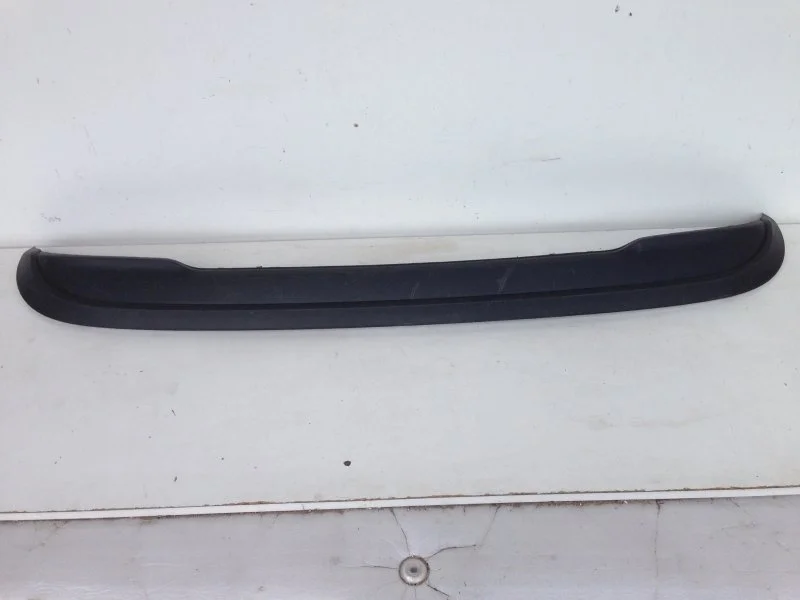 Накладка бампера Mercedes-Benz C-Klasse 2014-2018 A2058851138 W205, задняя