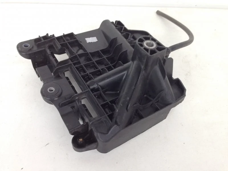 Площадка АКБ Volkswagen Polo 2014-2020 6C0915331D 5, передняя