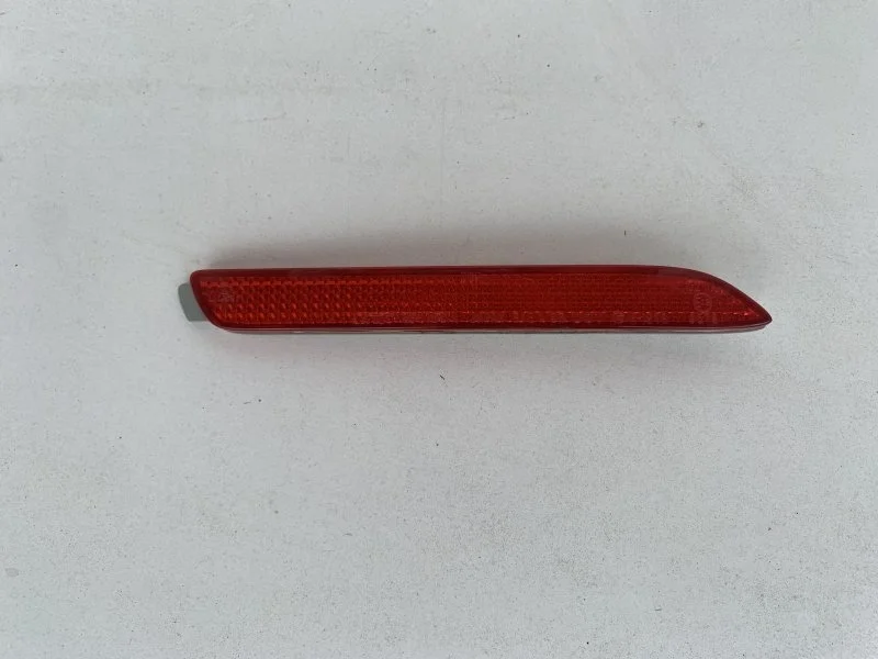 Катафот бампера Toyota Rav4 2019> 8191048012 XA50, задний правый