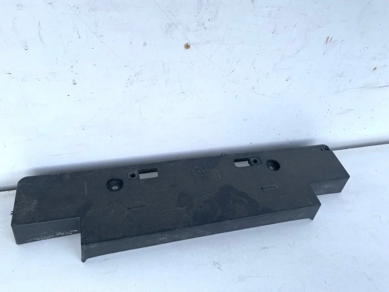 Накладка под номерной знак Toyota Land Cruiser 2015-2020 5211460230 200, передняя