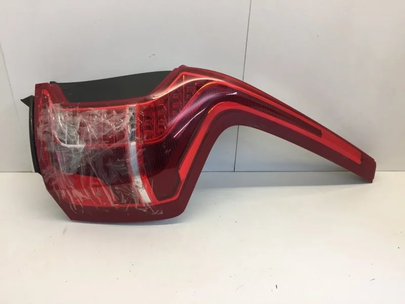 Фонарь Volvo Xc90 2014-2019 31468897 2, задний правый