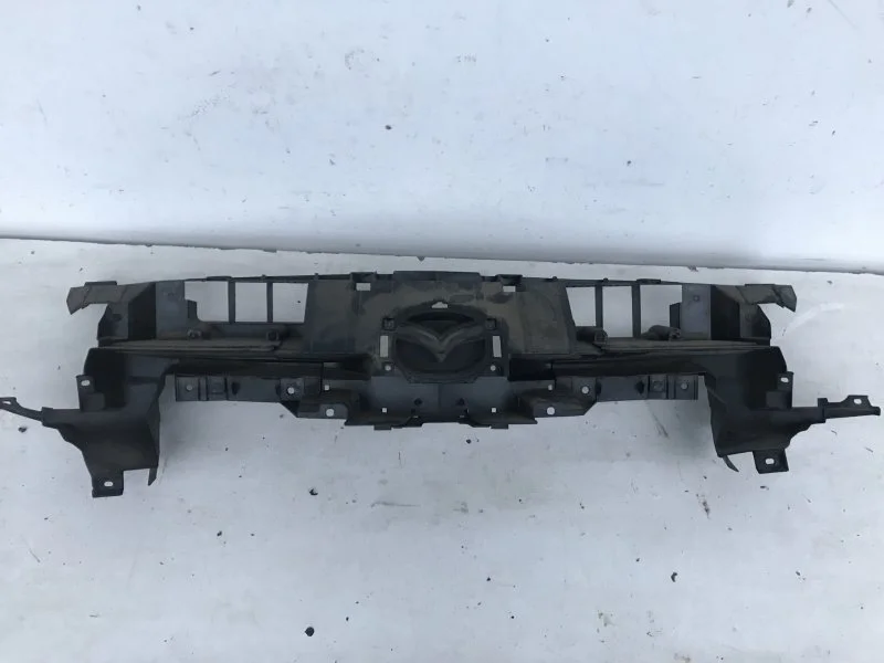 Решётка радиатора Mazda 3 2009-2013 BCW8507M1 BL, передняя