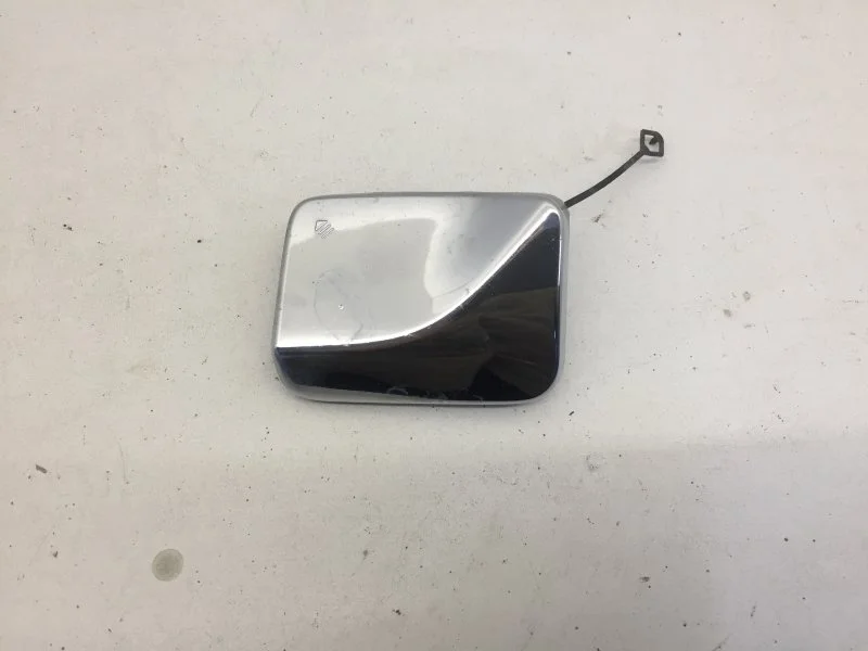 Заглушка буксировочного крюка бампера Mercedes-Benz M-Klasse 2011-2015 A1668851823 W166, передняя