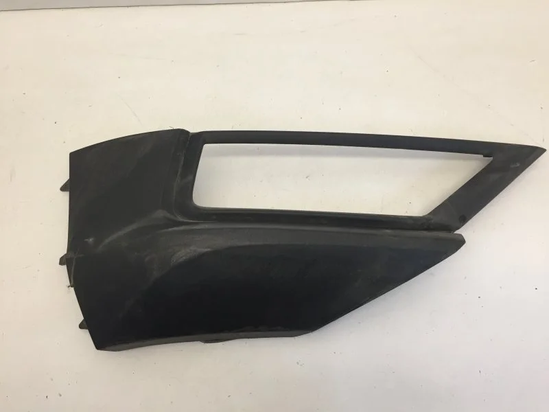 Накладка противотуманной фары Volkswagen Tiguan 2016-2020 5NA853212A 2, передняя правая