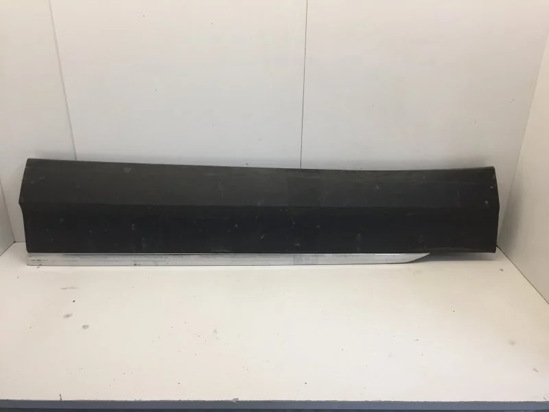 Накладка двери Volkswagen Tiguan 2016-2022 5NA854939 2, передняя левая