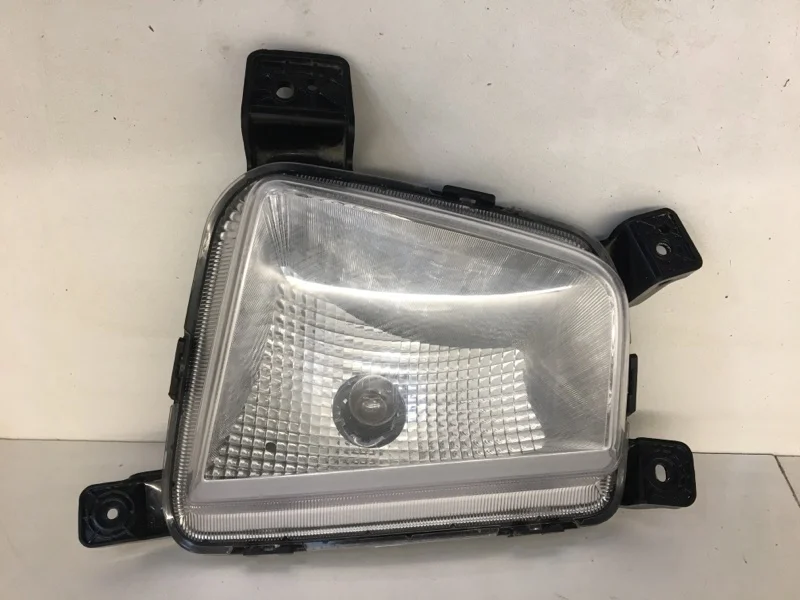 Фара противотуманная Hyundai Creta 2016-2021 92208M0000 1, передняя правая