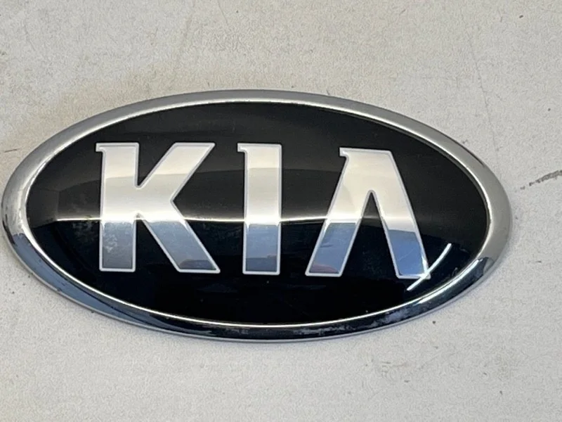 Эмблема Kia Rio 2020-2022 86320H2000 4, задняя