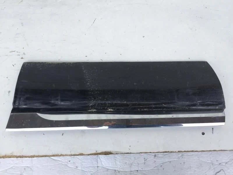 Накладка двери Volkswagen Touareg 2010-2013 7P6854949H 2, задняя левая