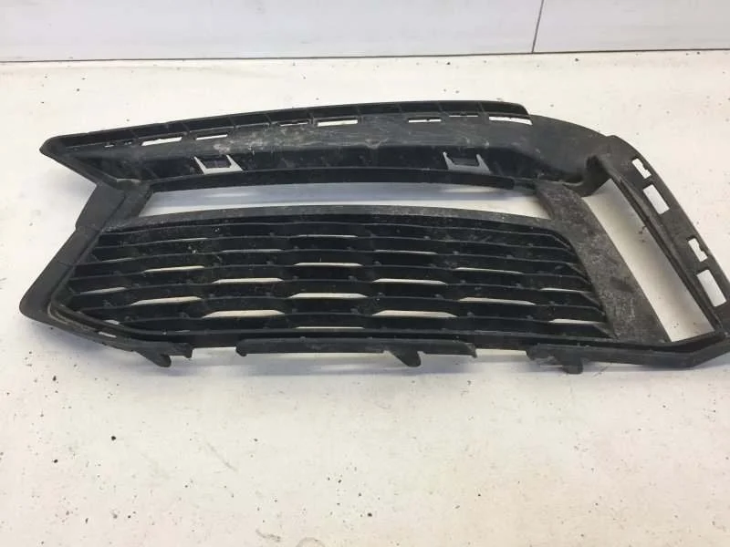 Решётка бампера Bmw 5 Series 2016-2022 51118064963 G30/G31, передняя левая