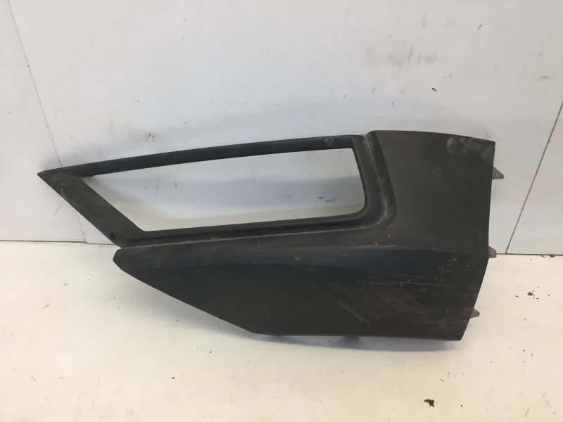 Накладка противотуманной фары Volkswagen Tiguan 2016-2020 5NA853211A 2, передняя левая