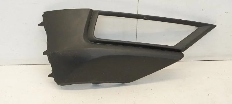 Накладка бампера Volkswagen Tiguan 2016-2022 5NA853212A 2, передняя правая