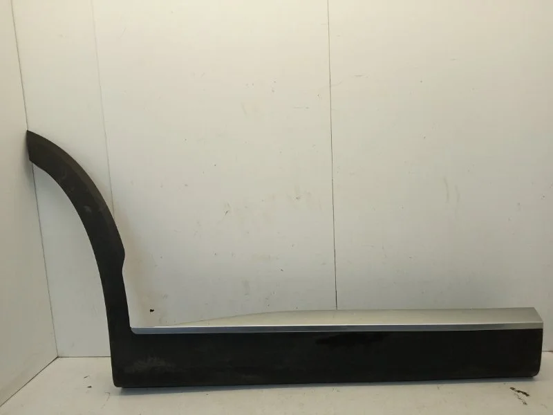 Накладка двери Hyundai Palisade 2018-2021 87734S8000 1, задняя правая