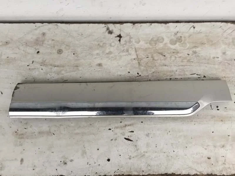 Накладка двери Volvo Xc90 2014-2021 31448432 2, задняя правая