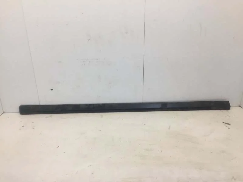 Молдинг двери Skoda Octavia 2004-2013 1Z0853517A A5, передний левый