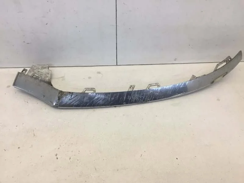 Молдинг бампера Mercedes-Benz C-Klasse 2014-2018 A2058851474 W205, передний правый