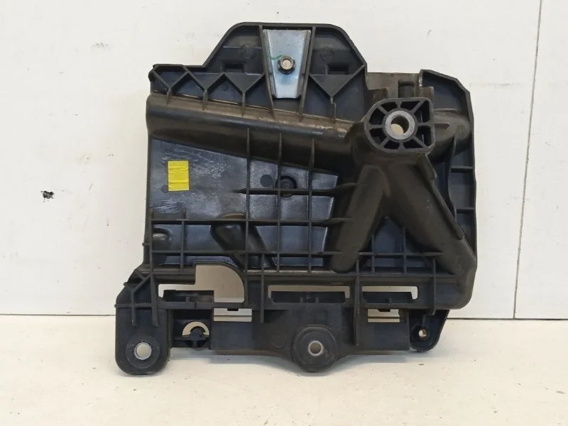 Площадка АКБ Volkswagen Polo 2014-2020 6C0915331D 5, передняя