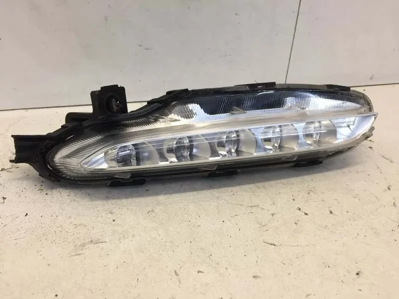 Дневной ходовой огонь Hyundai Tucson 2015-2018 92207D7000 3, передний левый