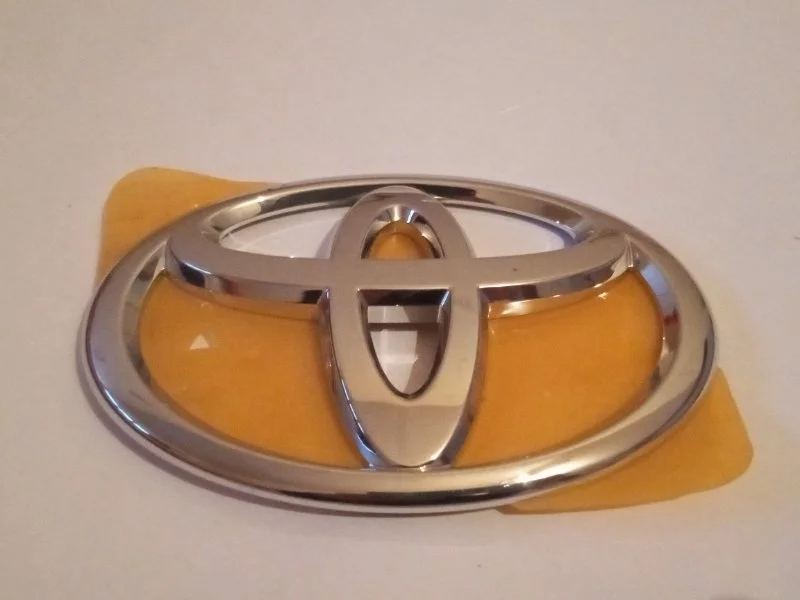 Эмблема Toyota Camry 2014- 2017 W130 XV50