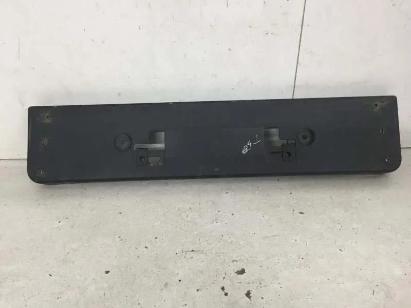 Накладка под номерной знак Nissan X-Trail 2017-2022 962106FR0A T32, передняя