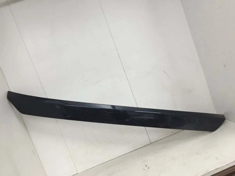 Накладка двери багажника Toyota Rav4 2014-2019 768120R900 CA40, задняя