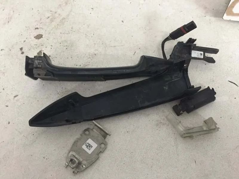 Ручка двери наружная Bmw X5 2013-2018 51217433844 F15, правая