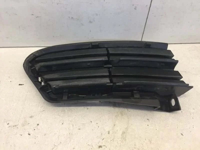 Решётка бампера Toyota Rav4 2015-2019 5312842080 XA40, передняя левая