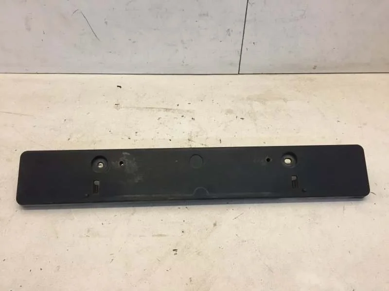 Накладка под номерной знак Toyota Camry 2011-2018 5211406370 XV50, передняя