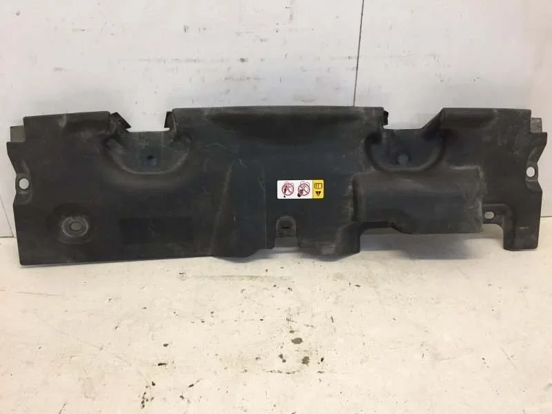 Накладка замка капота Toyota Rav4 2018-2023 1668125010 XA50, передняя