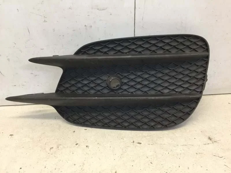 Накладка бампера Mercedes-Benz E-Klasse 2016-2023 A2138856800 W213, передняя правая