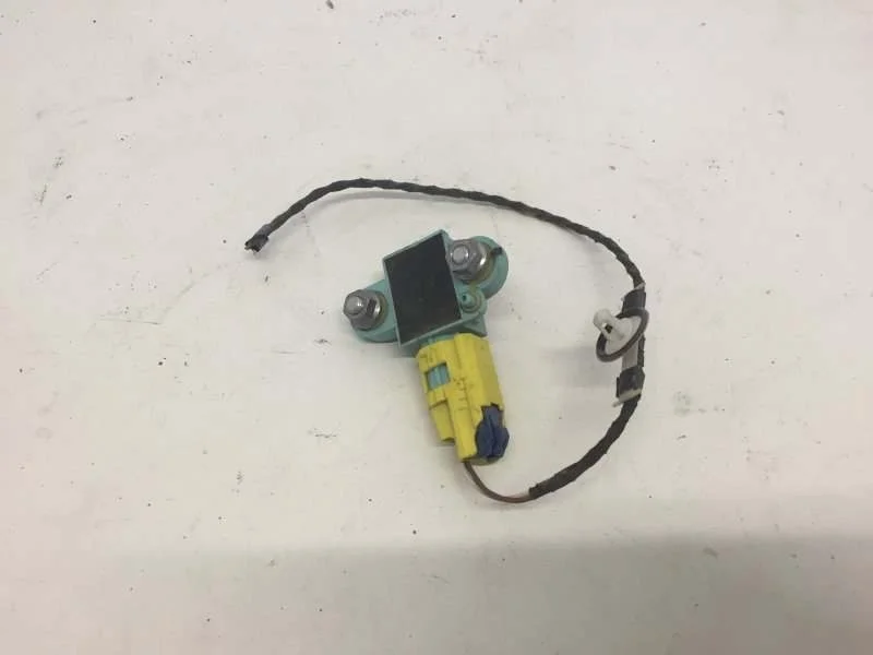 Датчик Audi A6 2004-2011 4F0955557A C6