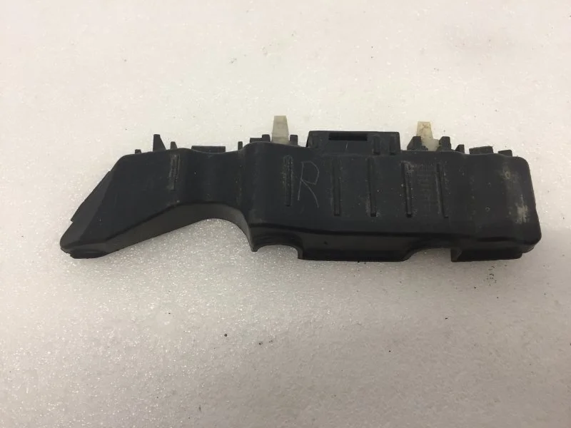 Кронштейн Hyundai Solaris 2010-2017 865141R000 1, передний правый