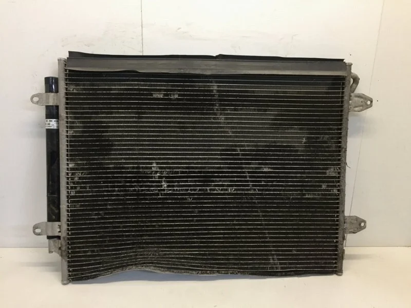 Радиатор кондиционера Volkswagen Jetta 2005-2011 1K0298403A 5, передний