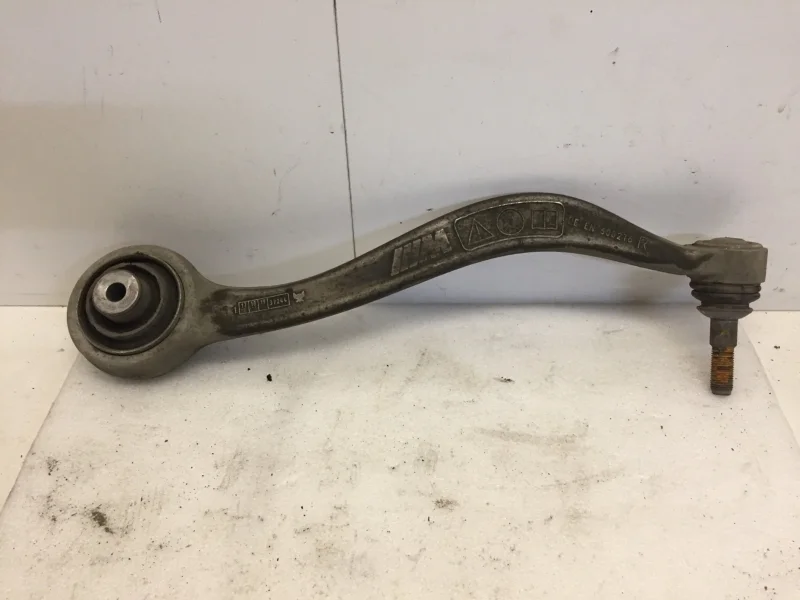 Рычаг подвески Bmw 5 Series 2009-2017 DEEN6082T6 F07, передний левый