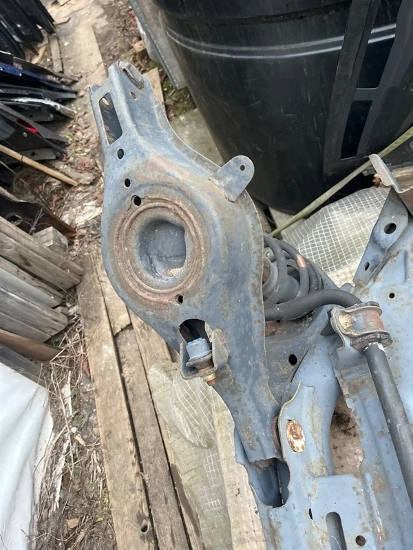 Рычаг подвески Mazda 6 2010 GSY128300 GH, задний правый