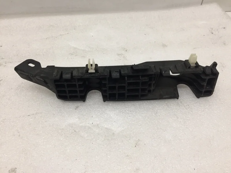 Кронштейн Kia Ceed 2018-2023 86514J7000 3, передний правый