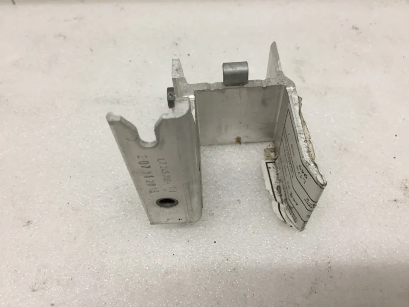 Кронштейн радиатора Bmw 3 Series 2011-2020 51647245795 F30/F31, передний левый