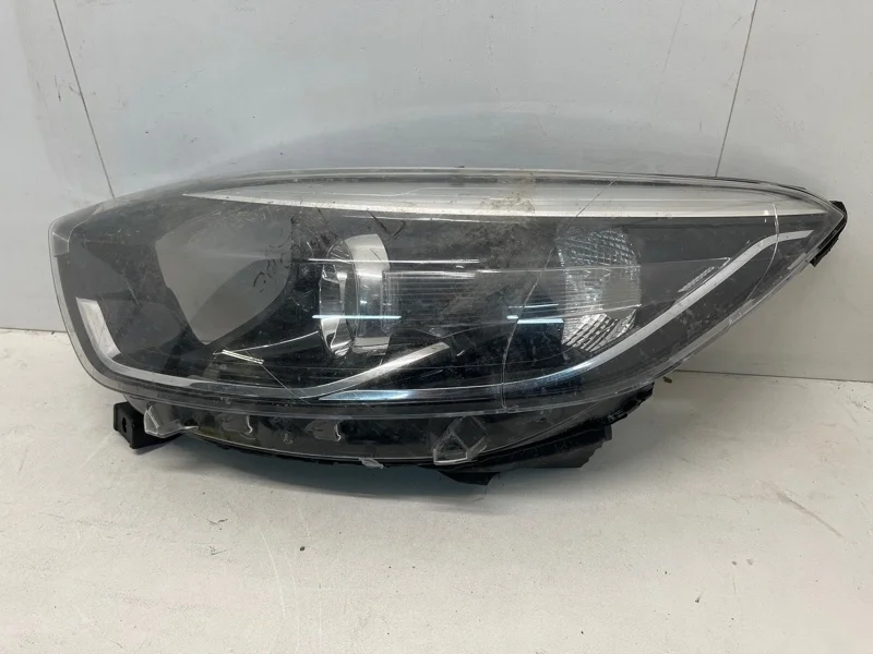 Фара Renault Kaptur 2020 260602042R 1, передняя левая